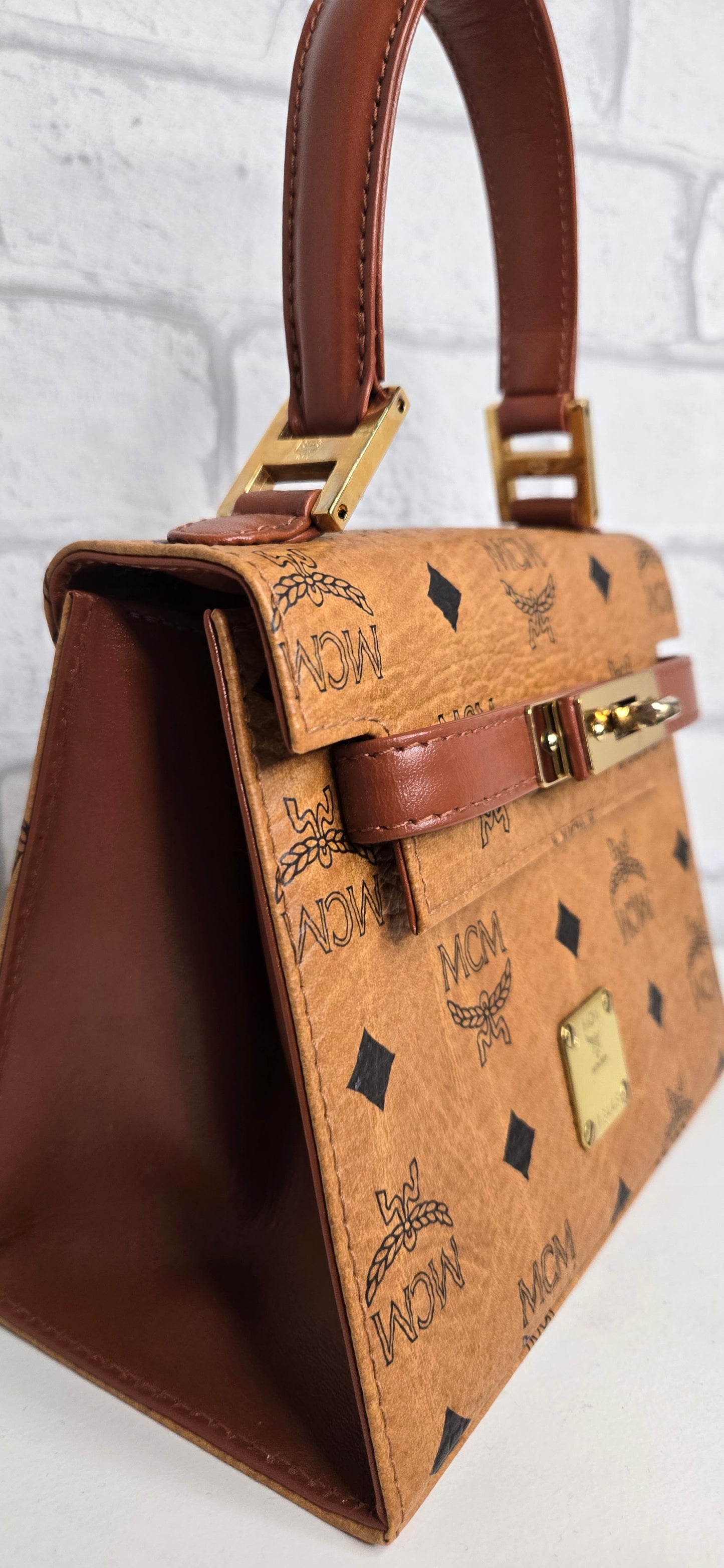 MCM Mini Kelly