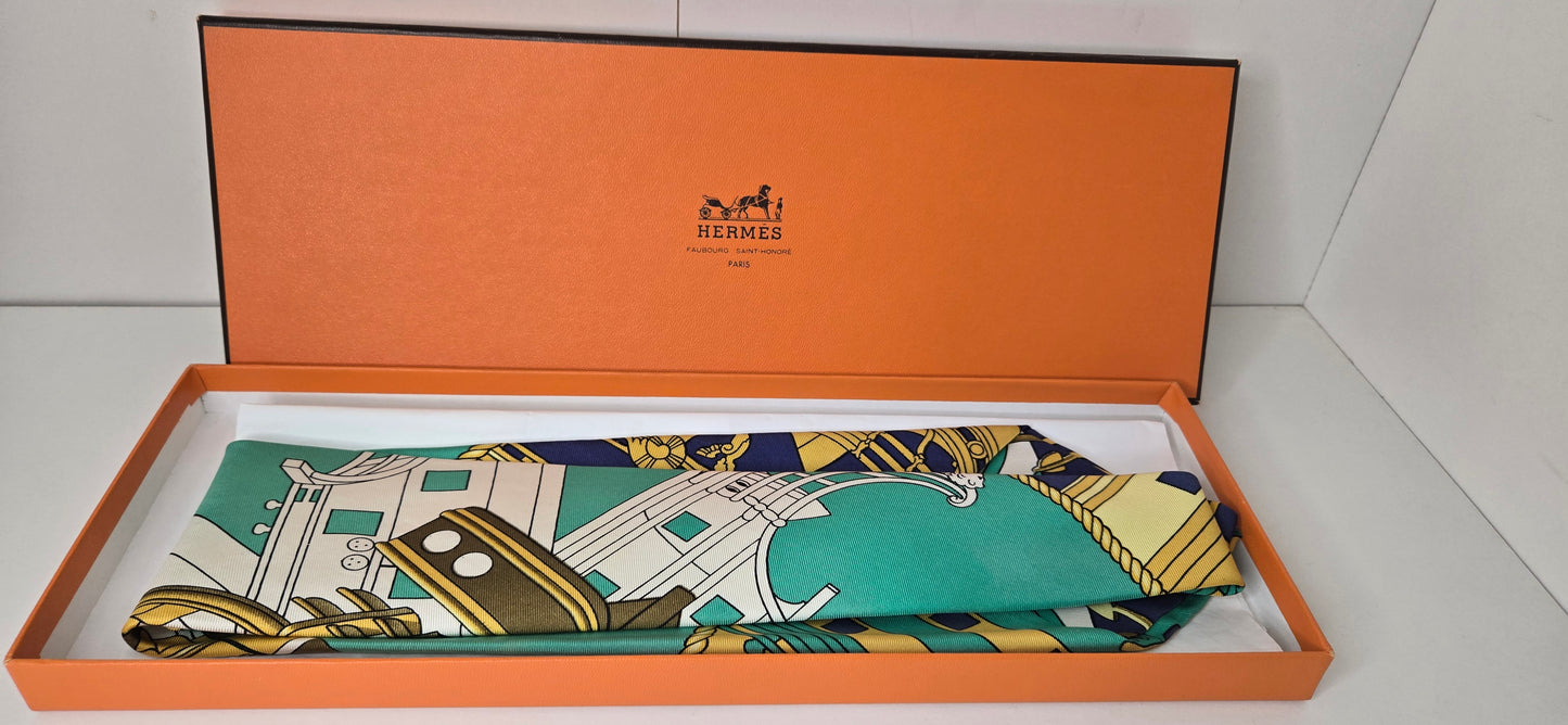 Hermès Tie in silk