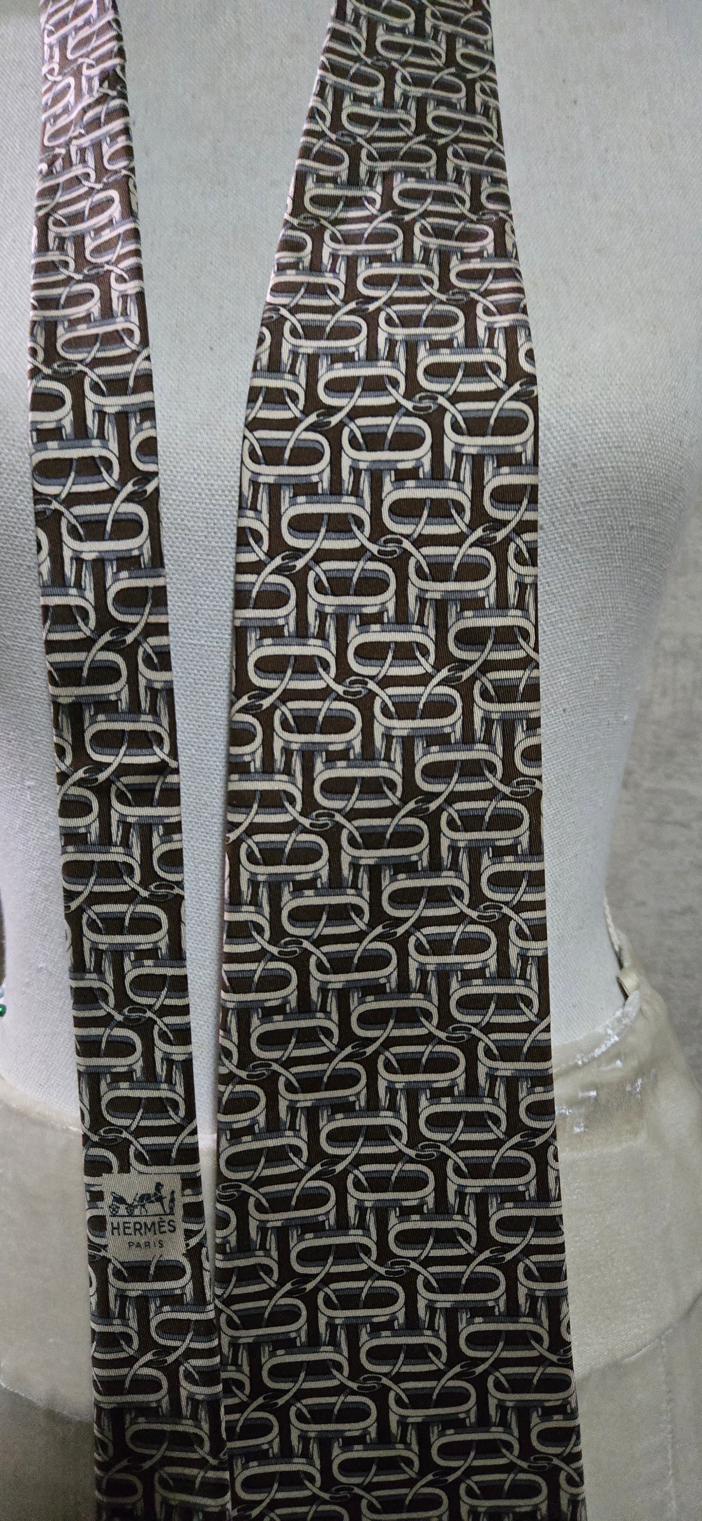 Cravate/Tie Hermès