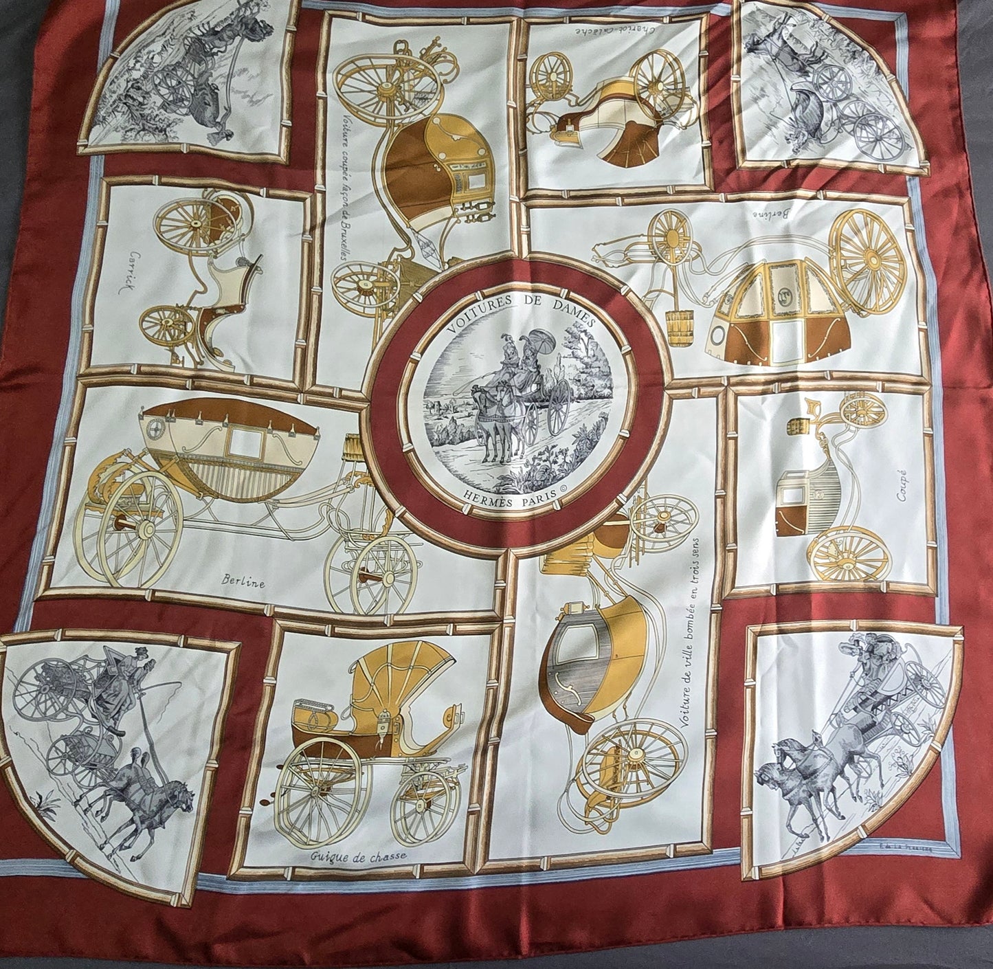 Carré/Scarf Hermès "Voitures de Dames" Silk/Soie 90cm