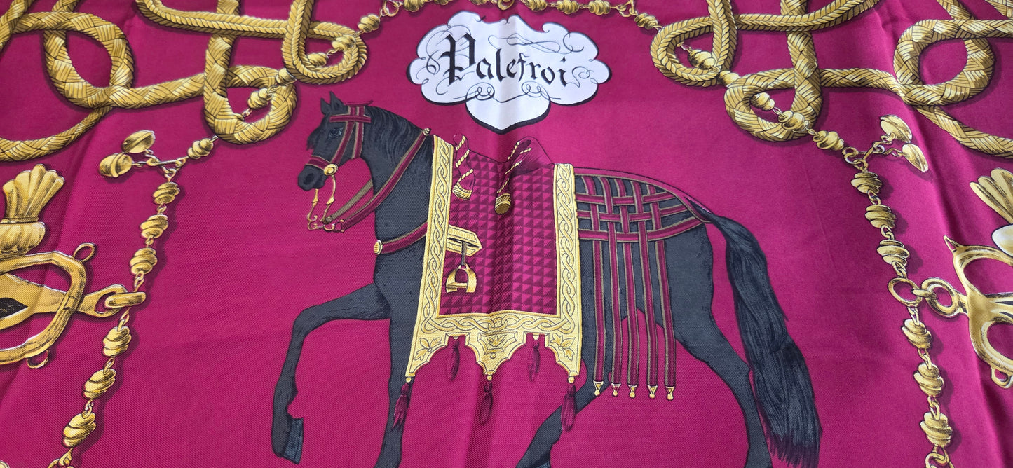 Carré Hermès en twill de soie "Palefroi "