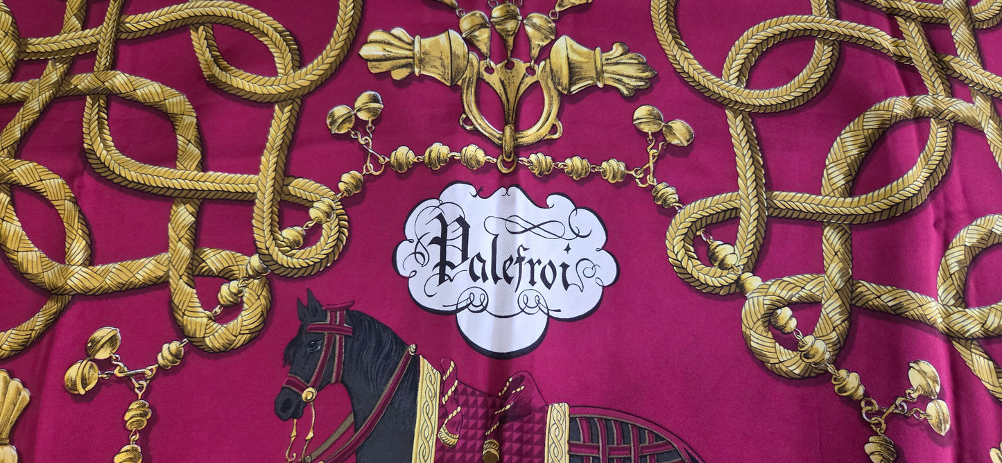 Carré Hermès en twill de soie "Palefroi "