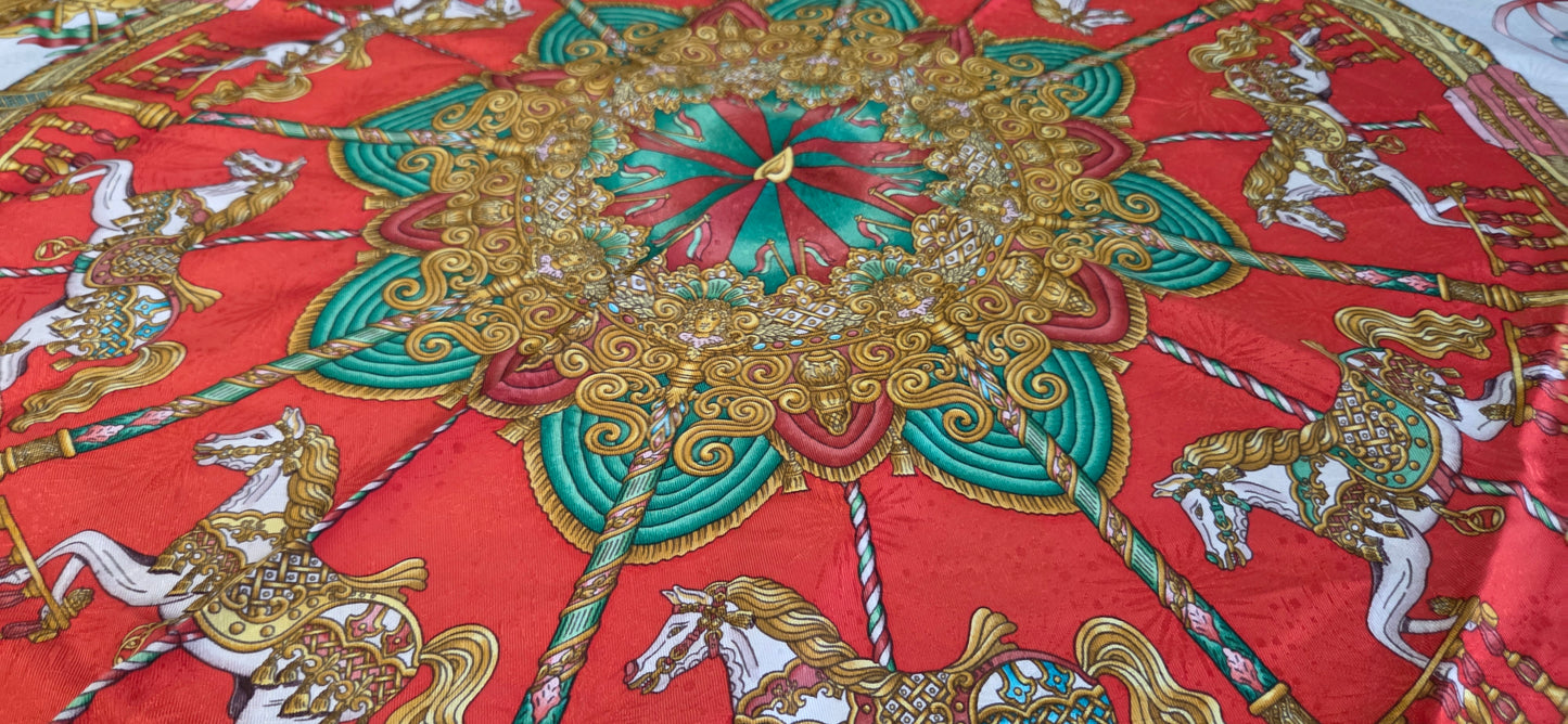 Carré Hermès en twill de soie "Luna Park "