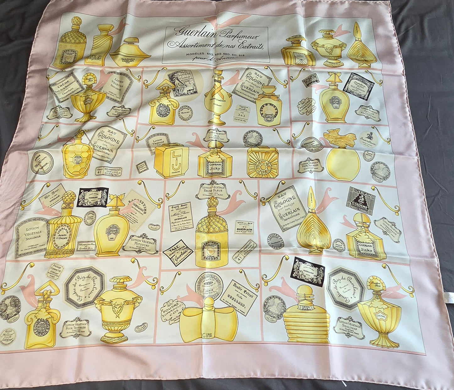 Carré Guerlain en twill de soie