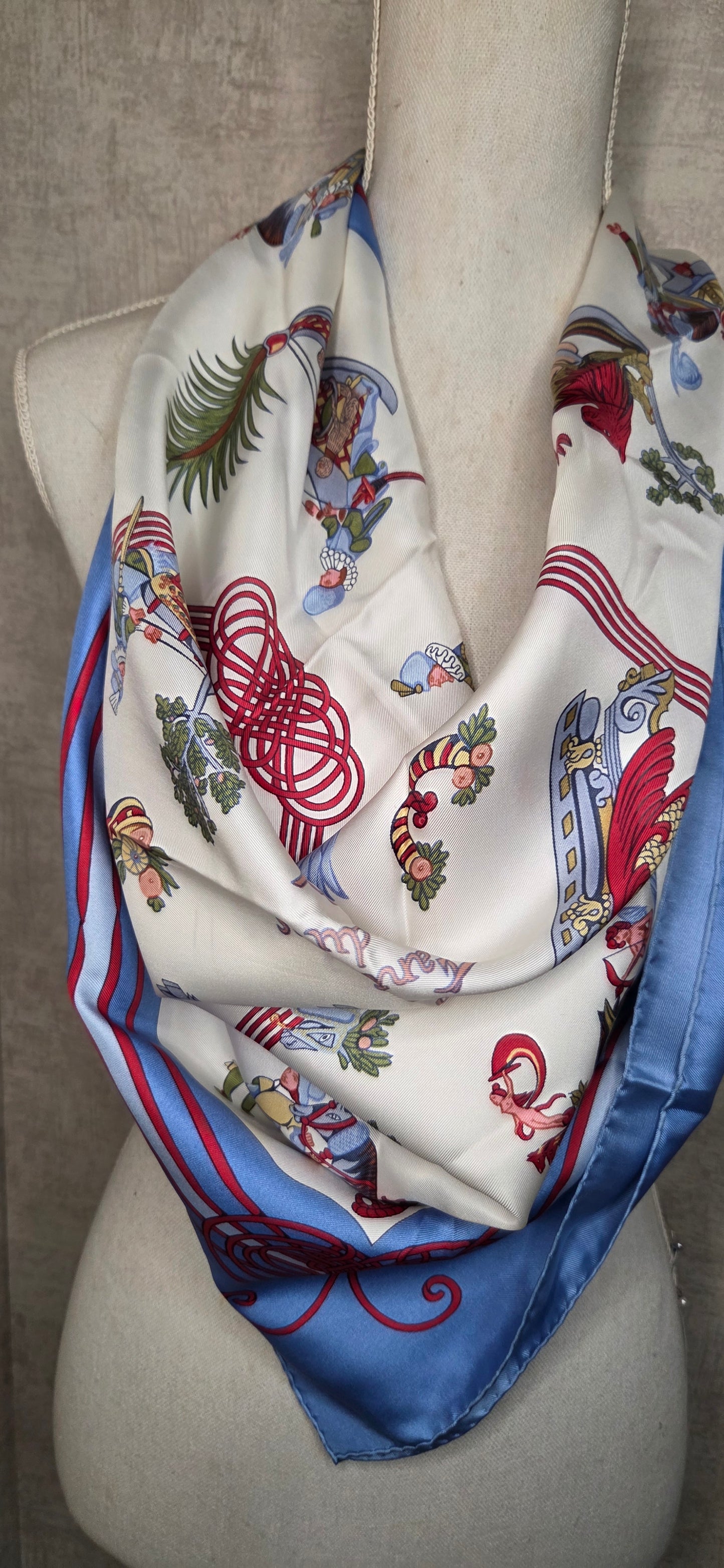 Carré Hermès en twill de soie "Les Fantaisies du Roy "