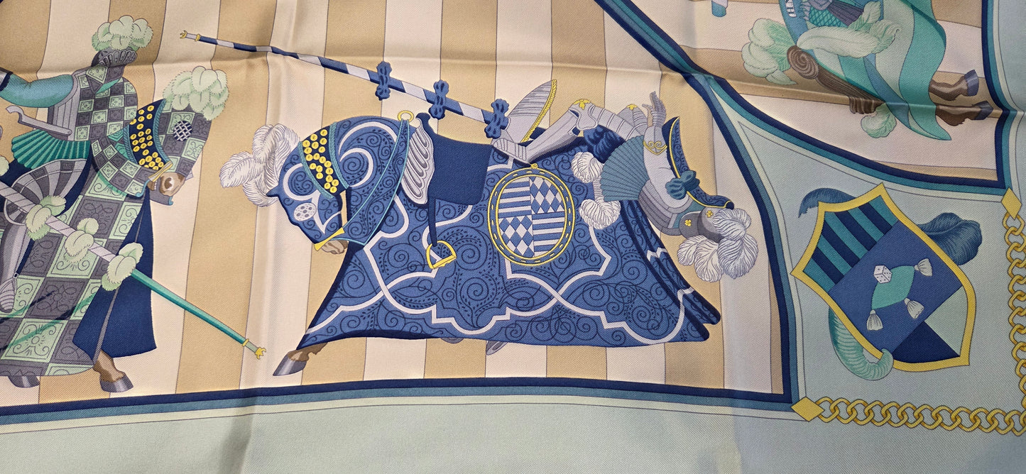 Carré Hermès intitulé Chocs en Plumes