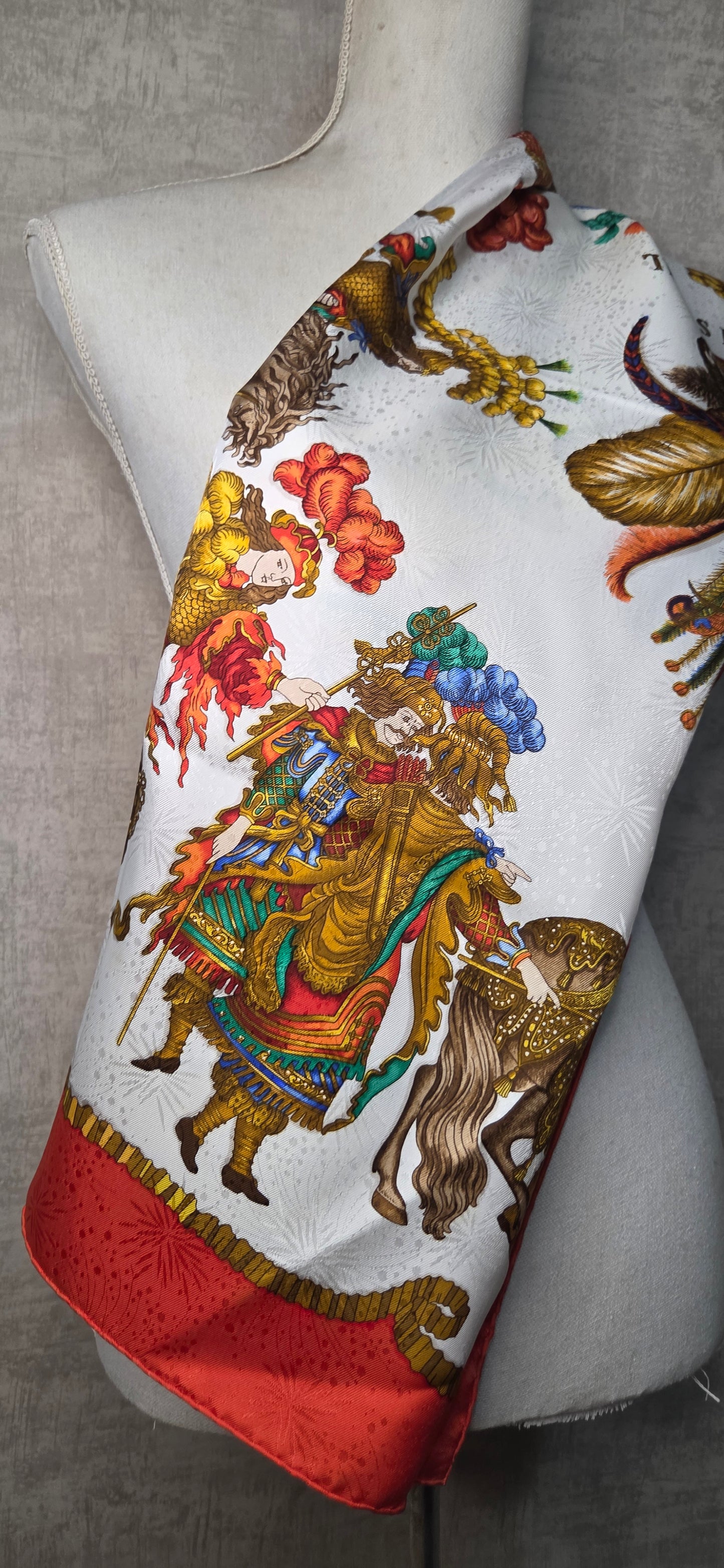 Carré Hermès en twill de "Les Fêtes du Roi Soleil "