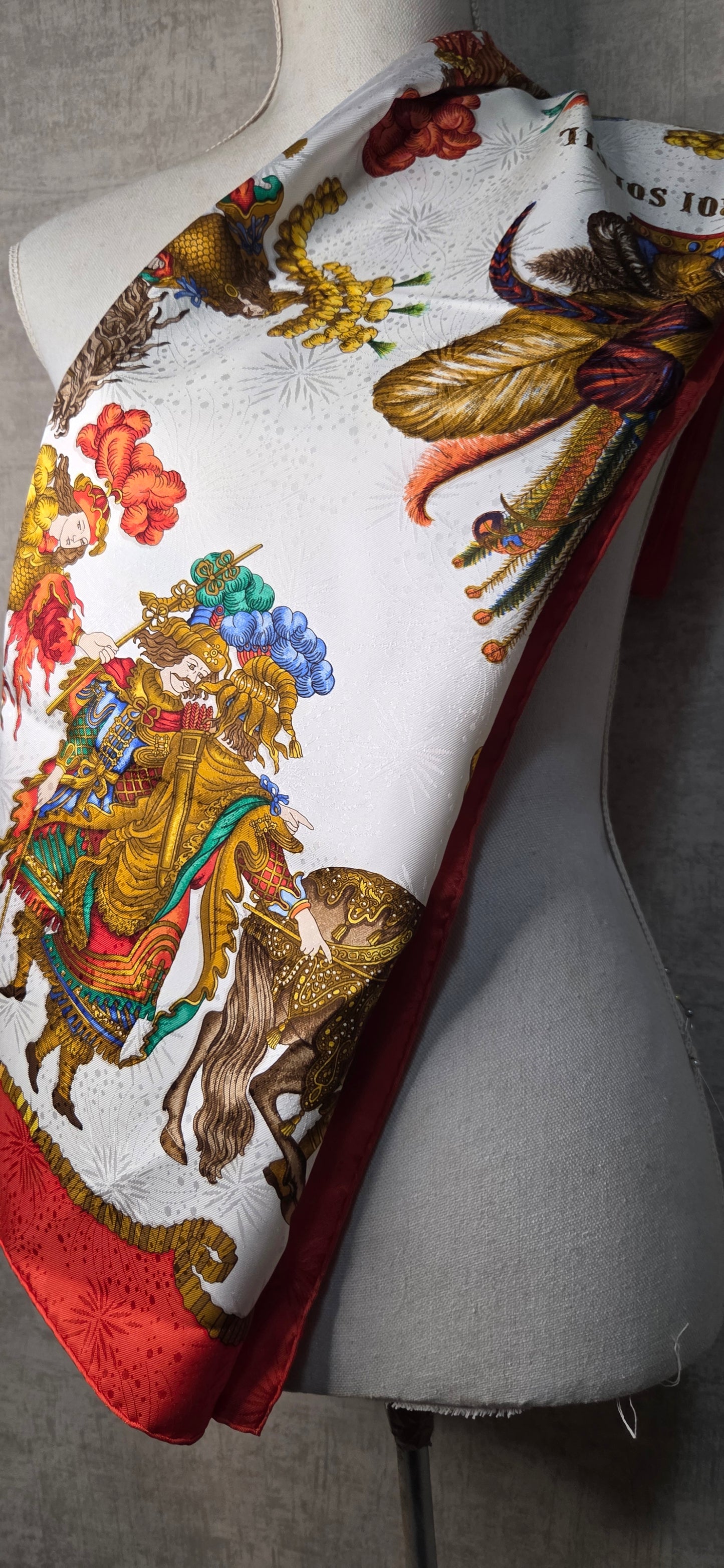 Carré Hermès en twill de "Les Fêtes du Roi Soleil "