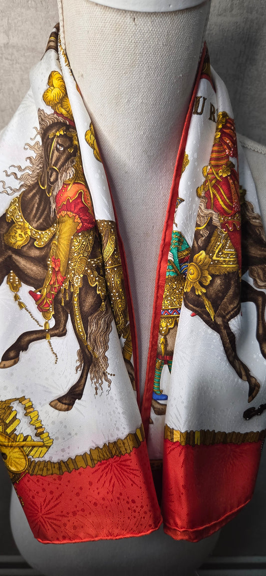 Carré Hermès en twill de "Les Fêtes du Roi Soleil "