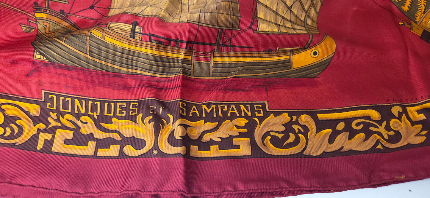 Carré Hermès en twill de soie "Jonques et Sampans "