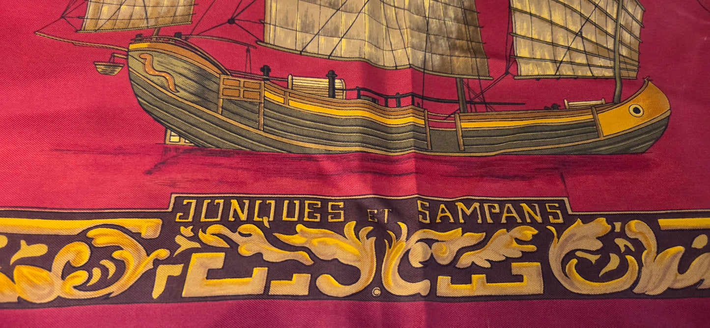 Carré Hermès en twill de soie "Jonques et Sampans "