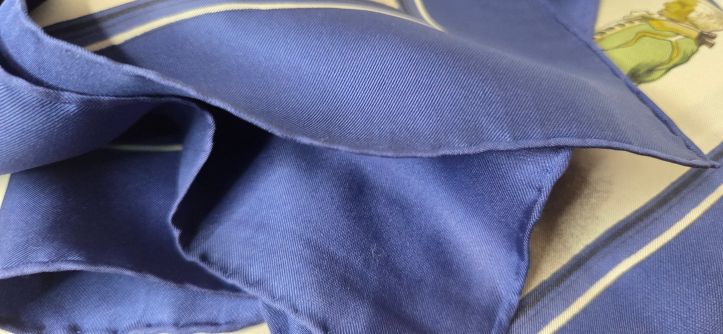 Carré Hermès en twill de soie "La tenue de Venerie "