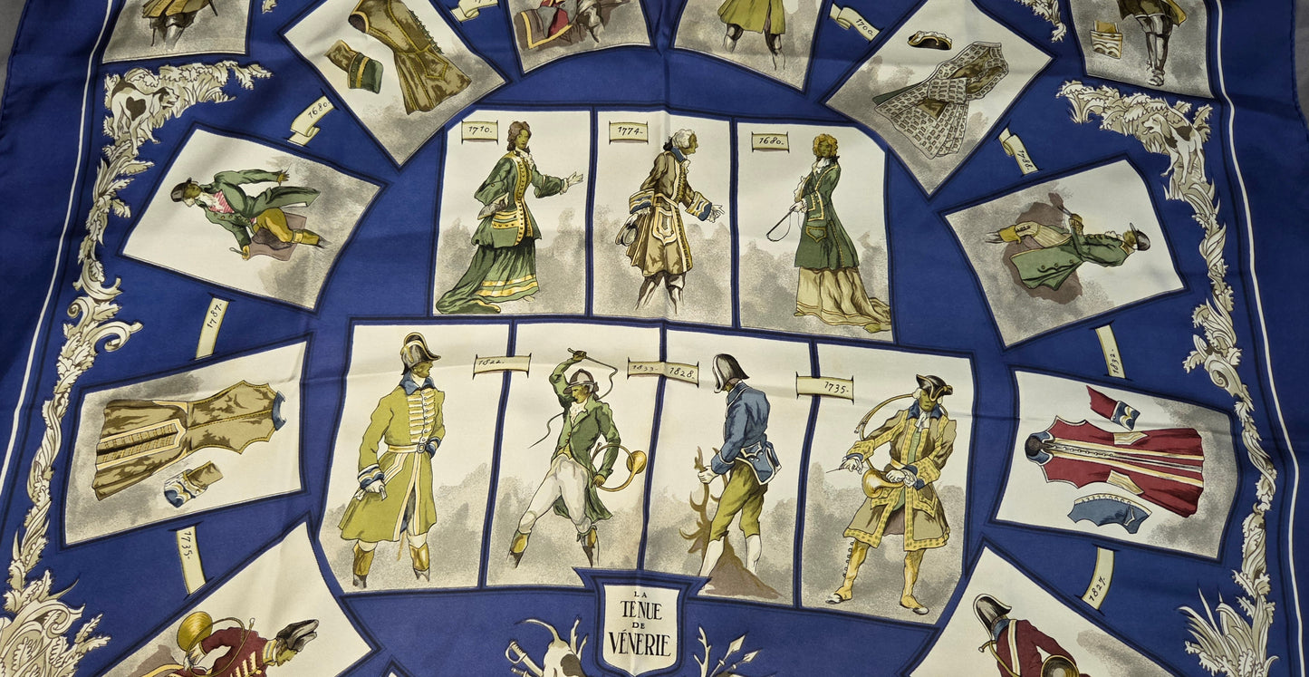 Carré Hermès en twill de soie "La tenue de Venerie "