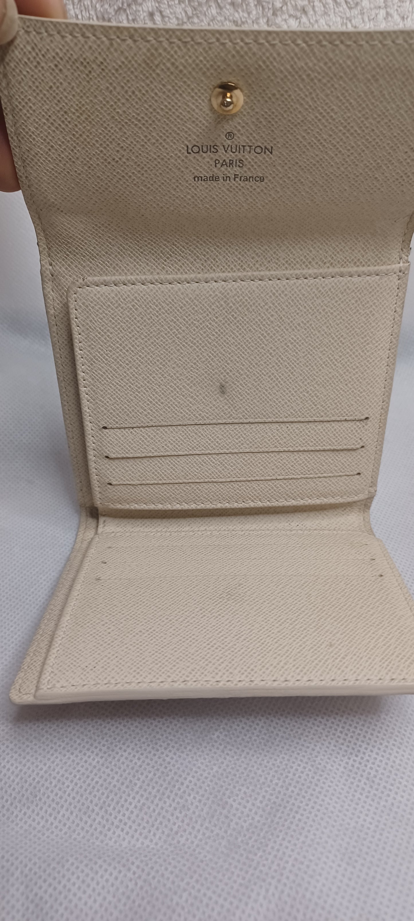 Louis Vuitton Wallet Damier Pre worn