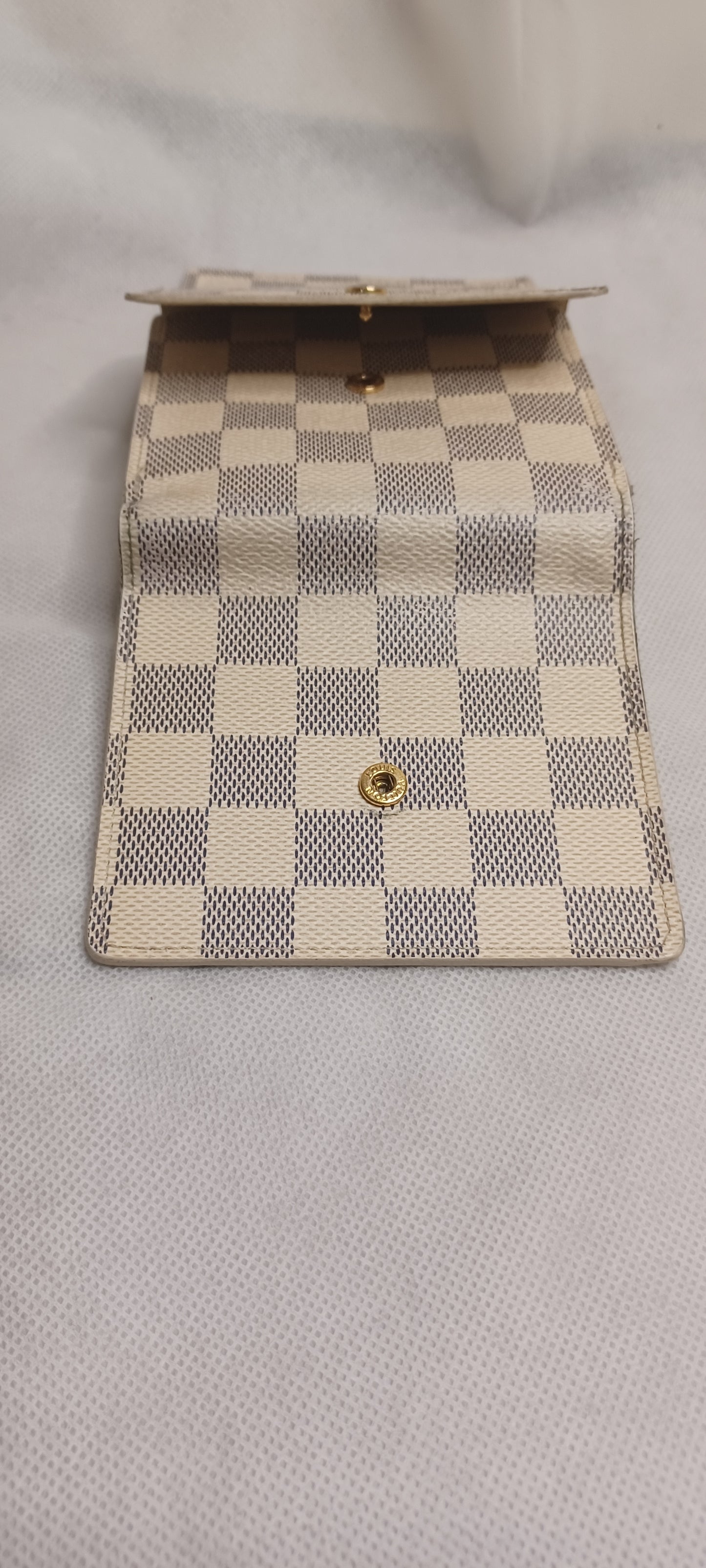 Louis Vuitton Wallet Damier Pre worn