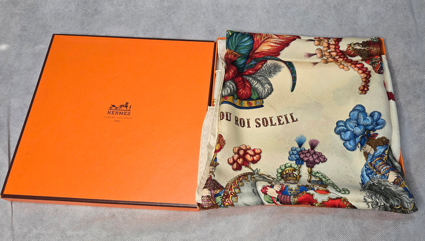 Carré  Hermès "Les fêtes du Roi soleil "