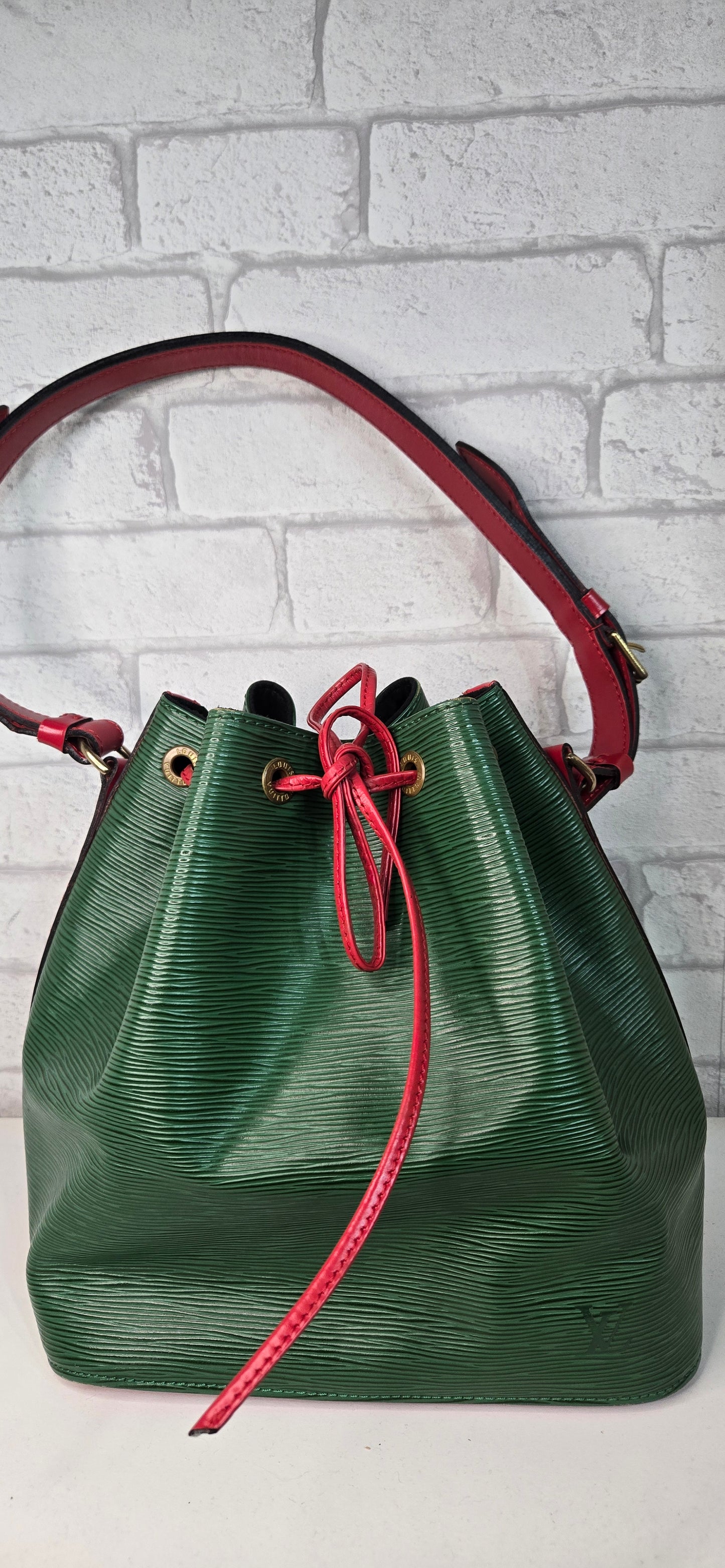 Louis Vuitton Noe Bicolore