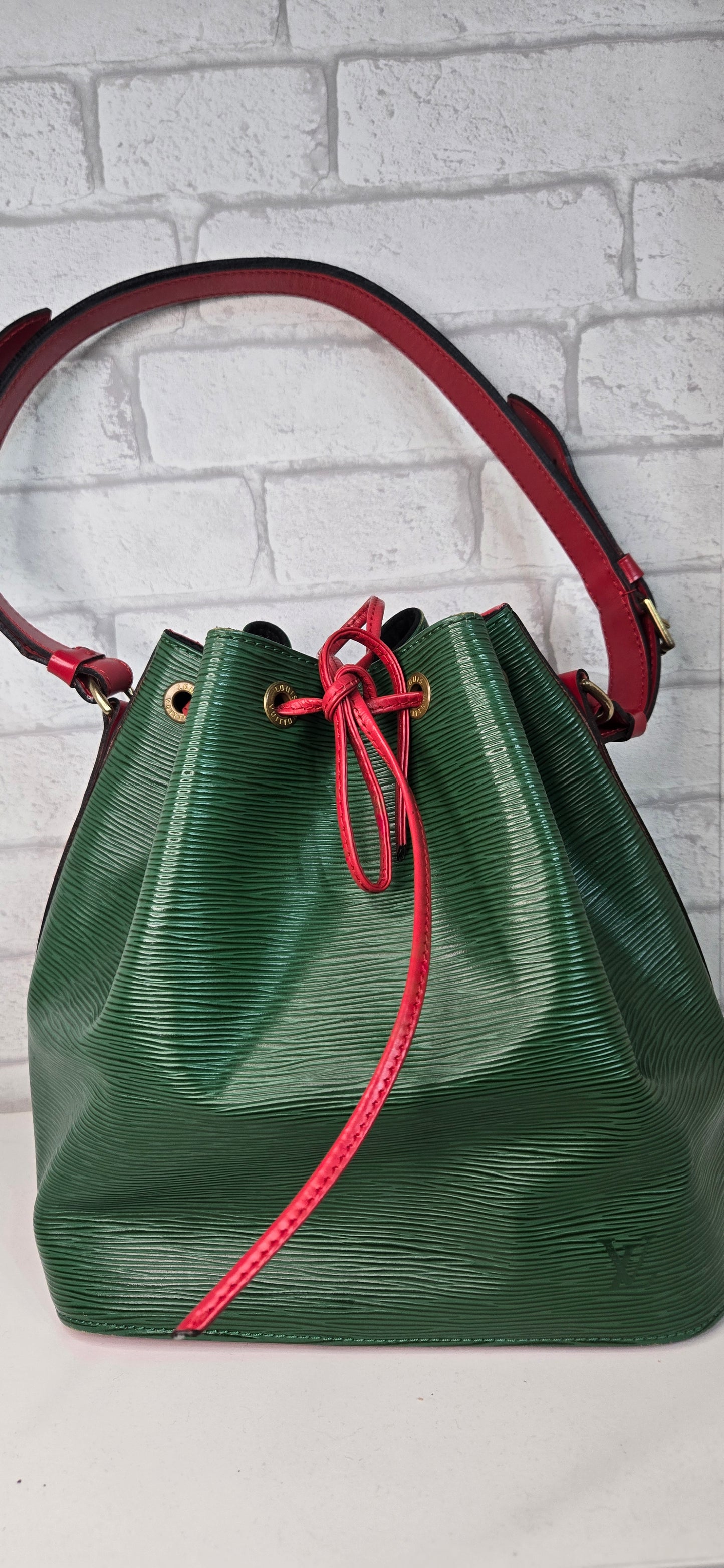 Louis Vuitton Noe Bicolore