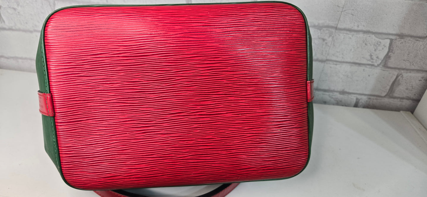 Louis Vuitton Noe Bicolore