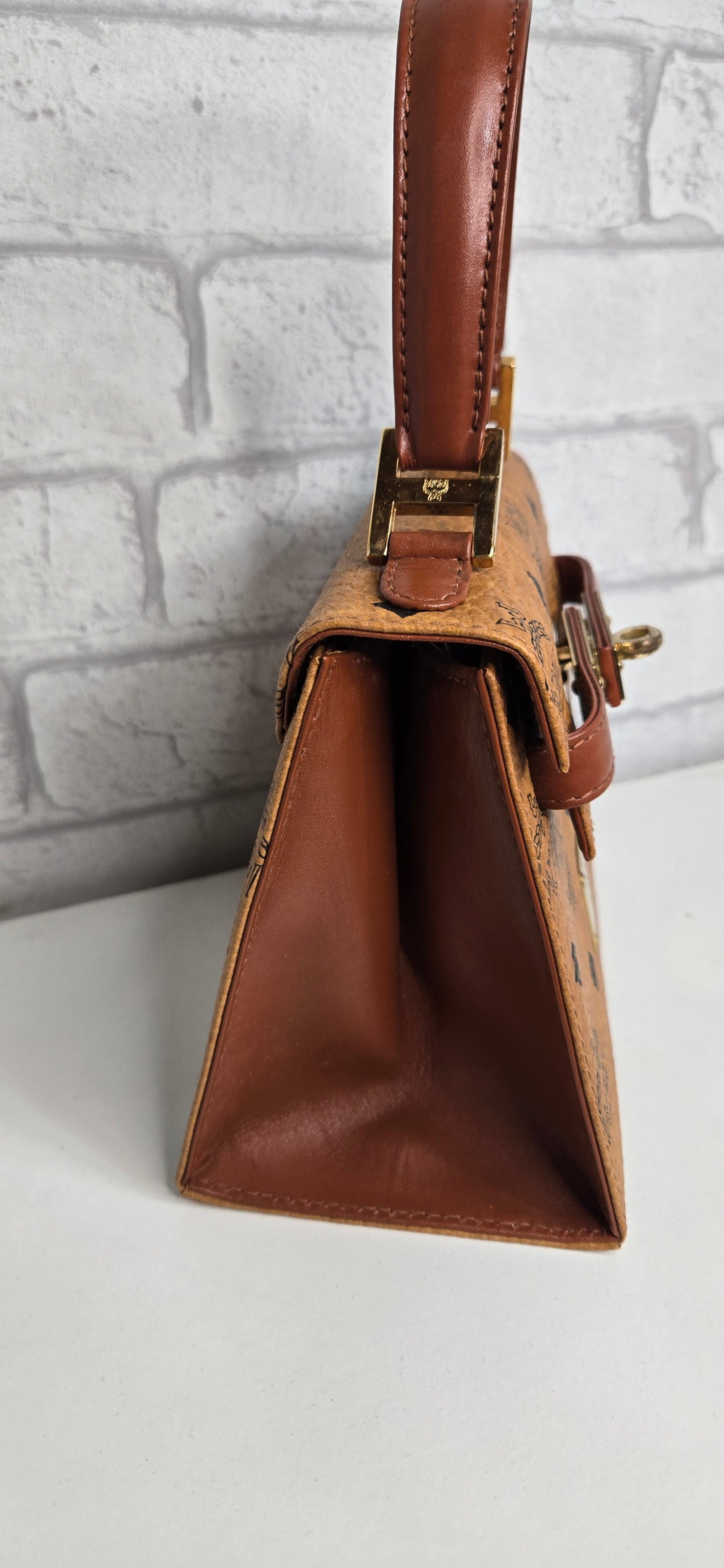 MCM Mini Kelly