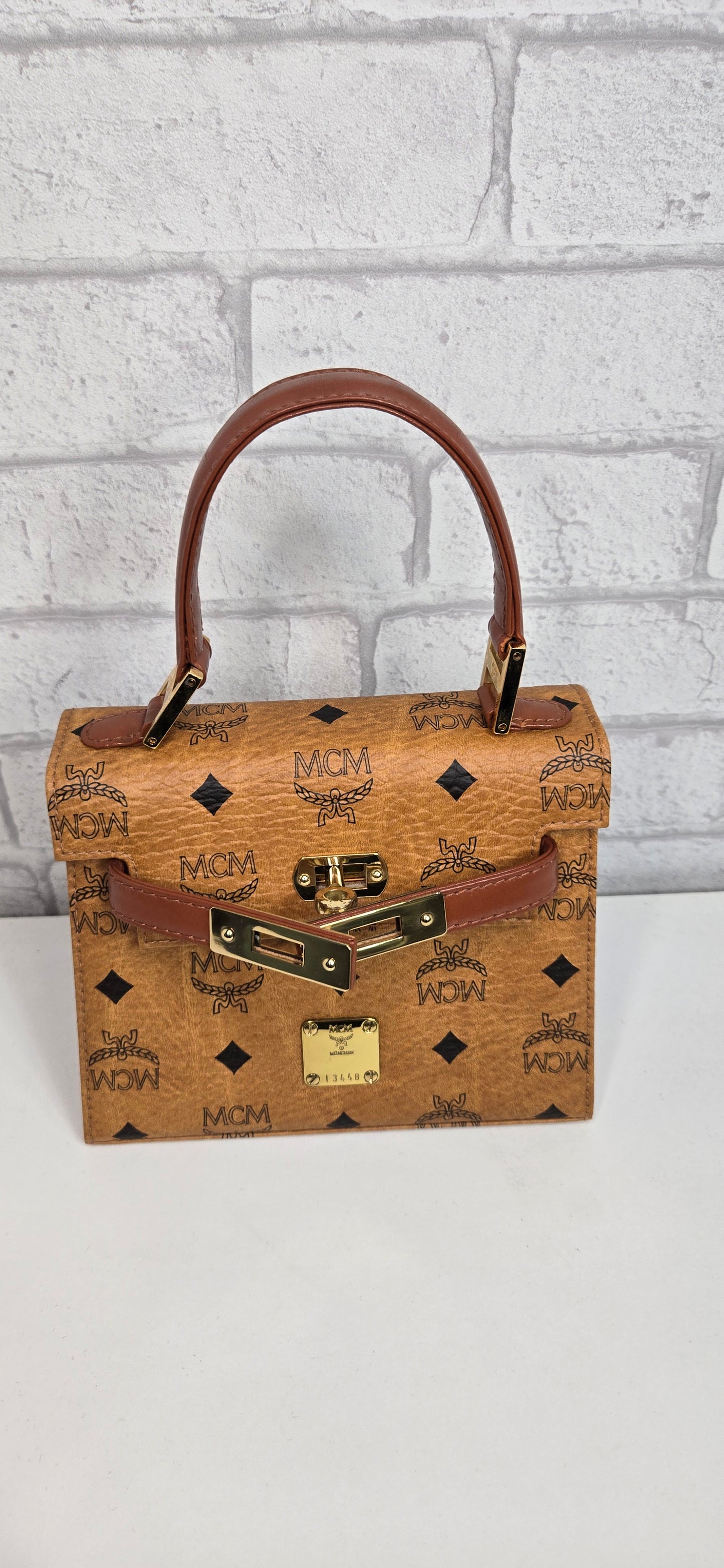 MCM Mini Kelly