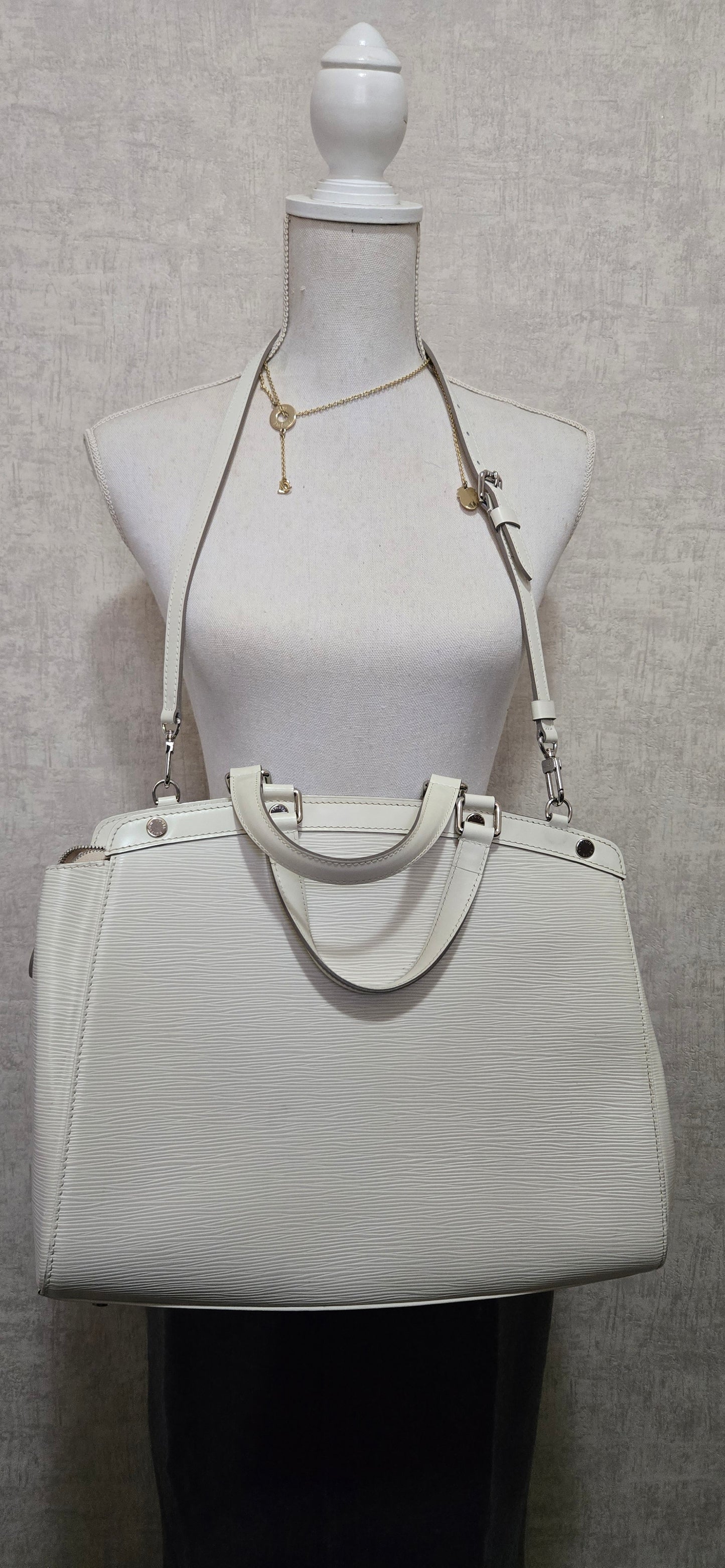 Louis Vuitton Brea