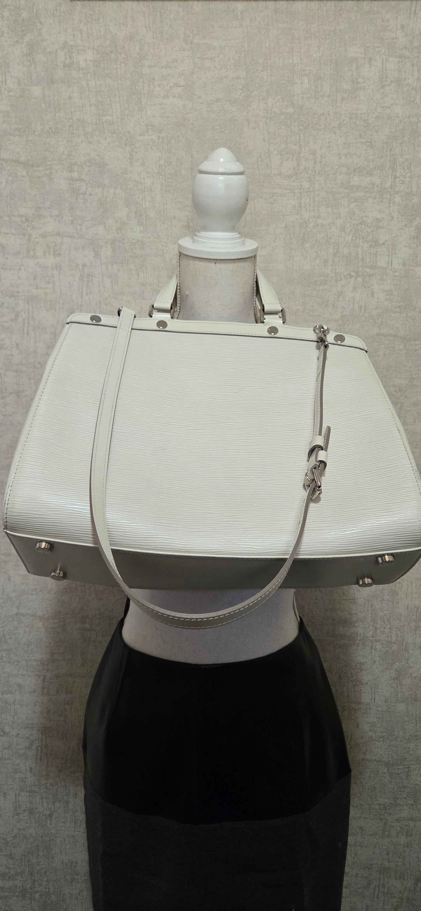 Louis Vuitton Brea