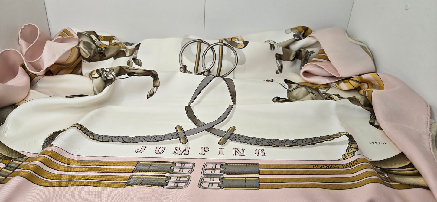 Carré Hermès "Jumping " By P. Ledoux