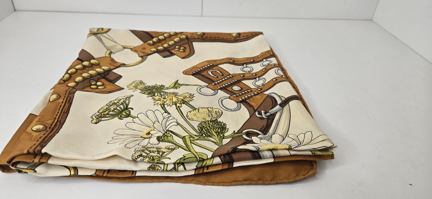 Carré Hermès "Aux Champs" 90cm