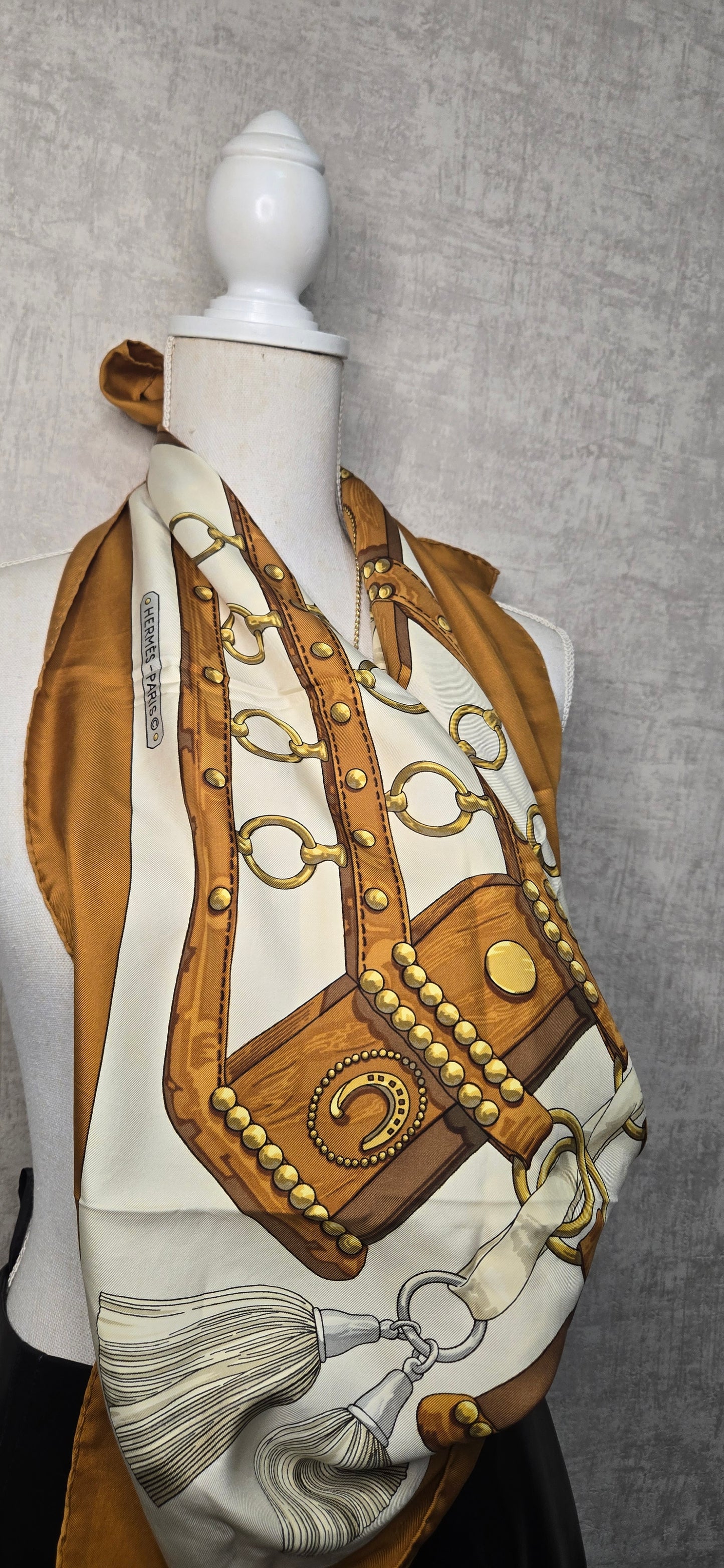 Carré Hermès "Aux Champs" 90cm