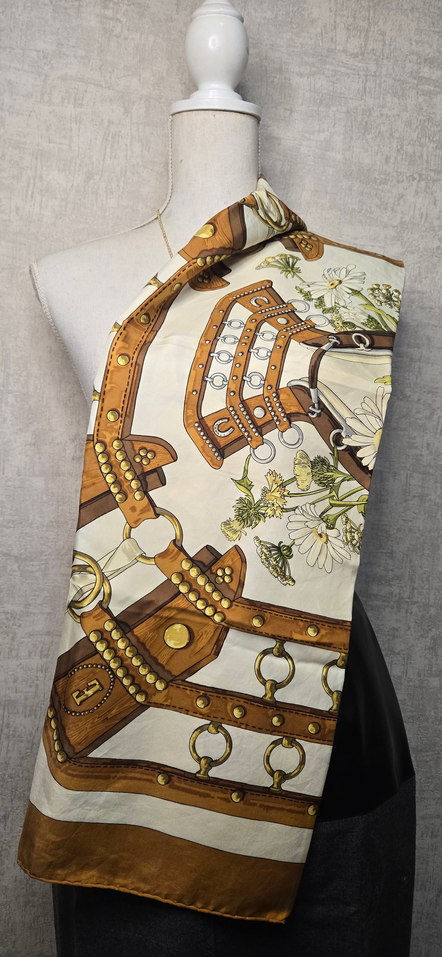 Carré Hermès "Aux Champs" 90cm