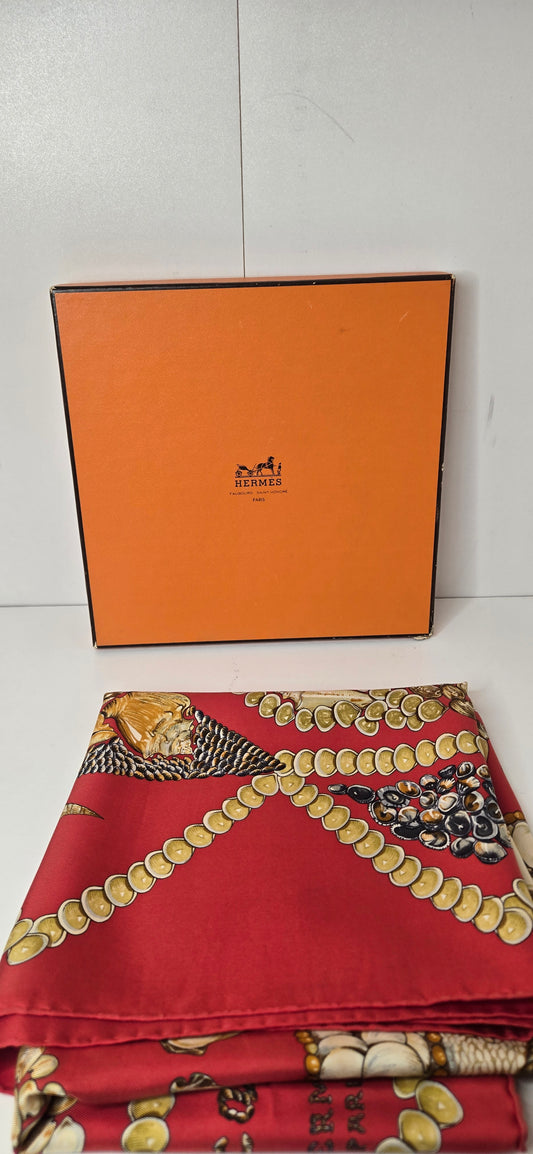 Carré Hermès en twill de soie "Rocaille "