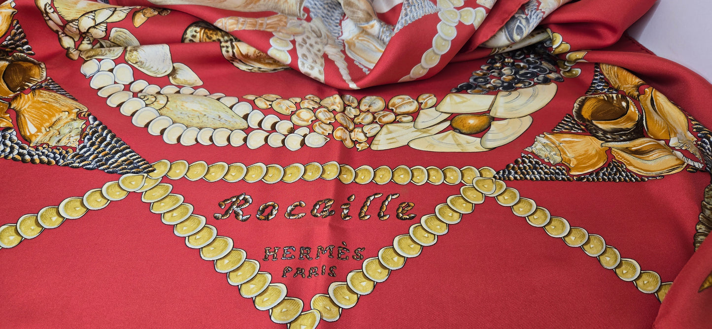Carré Hermès en twill de soie "Rocaille "