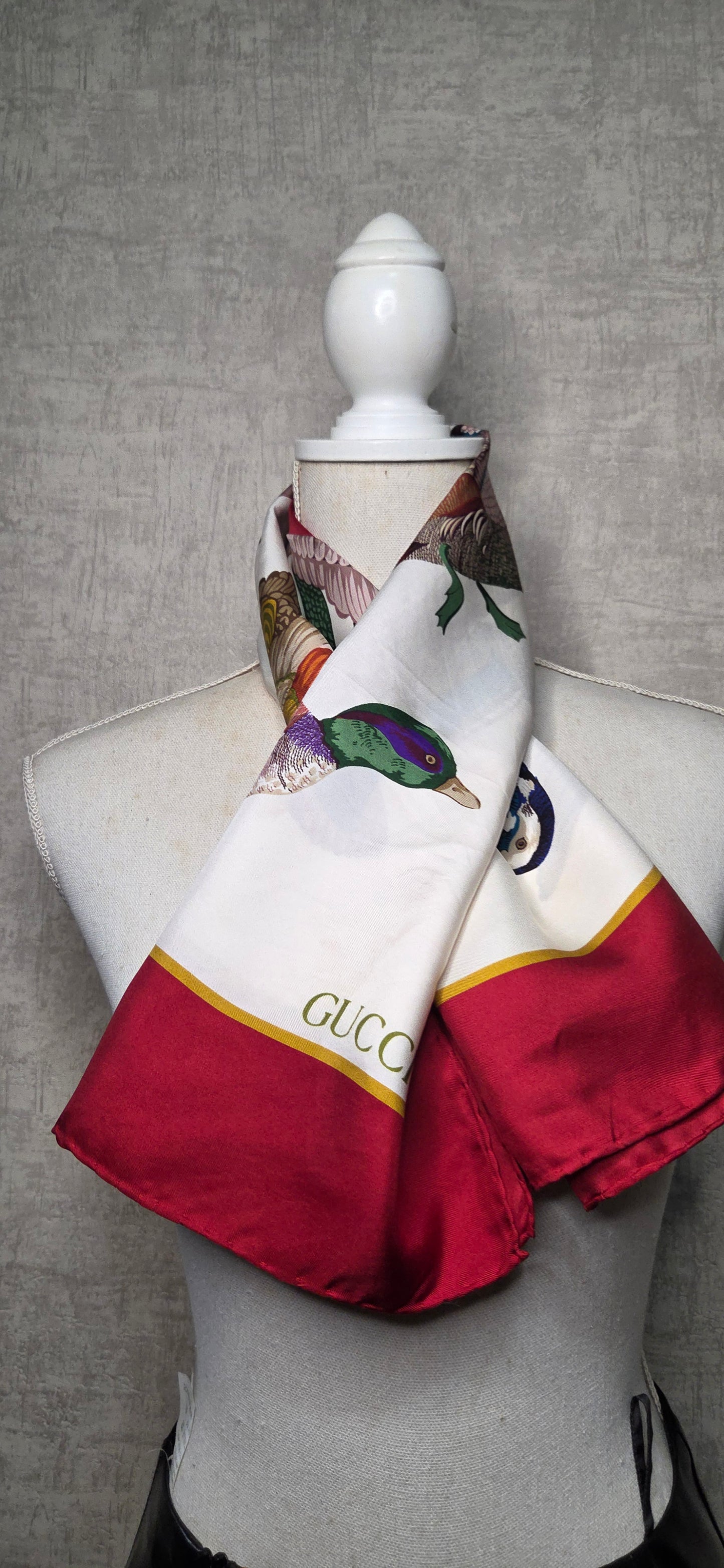 Gucci Carré "Canards"