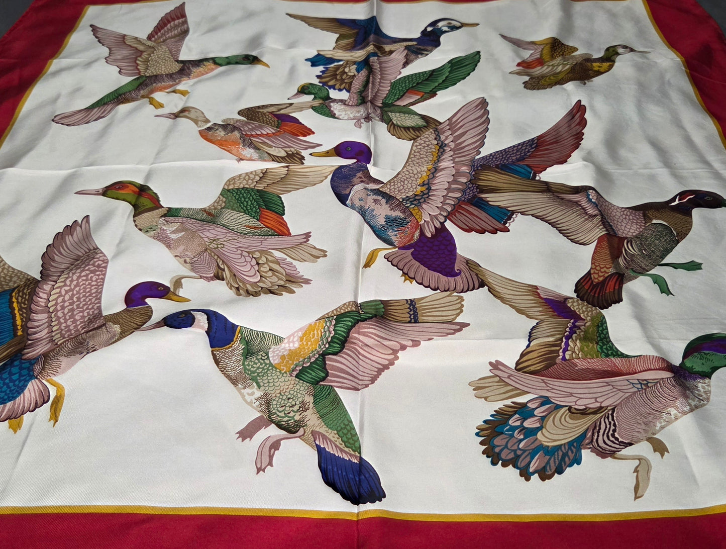 Gucci Carré "Canards"