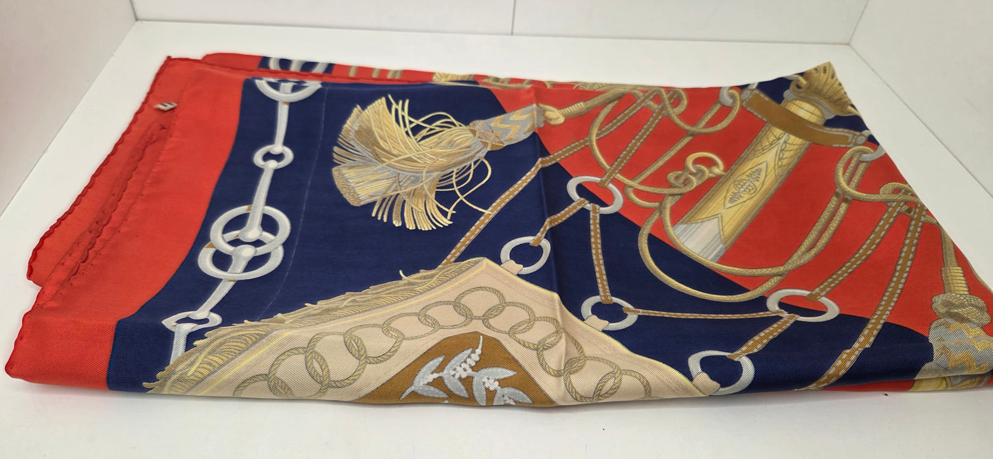 Carré Hermès en twill de soie "Cliquetis "
