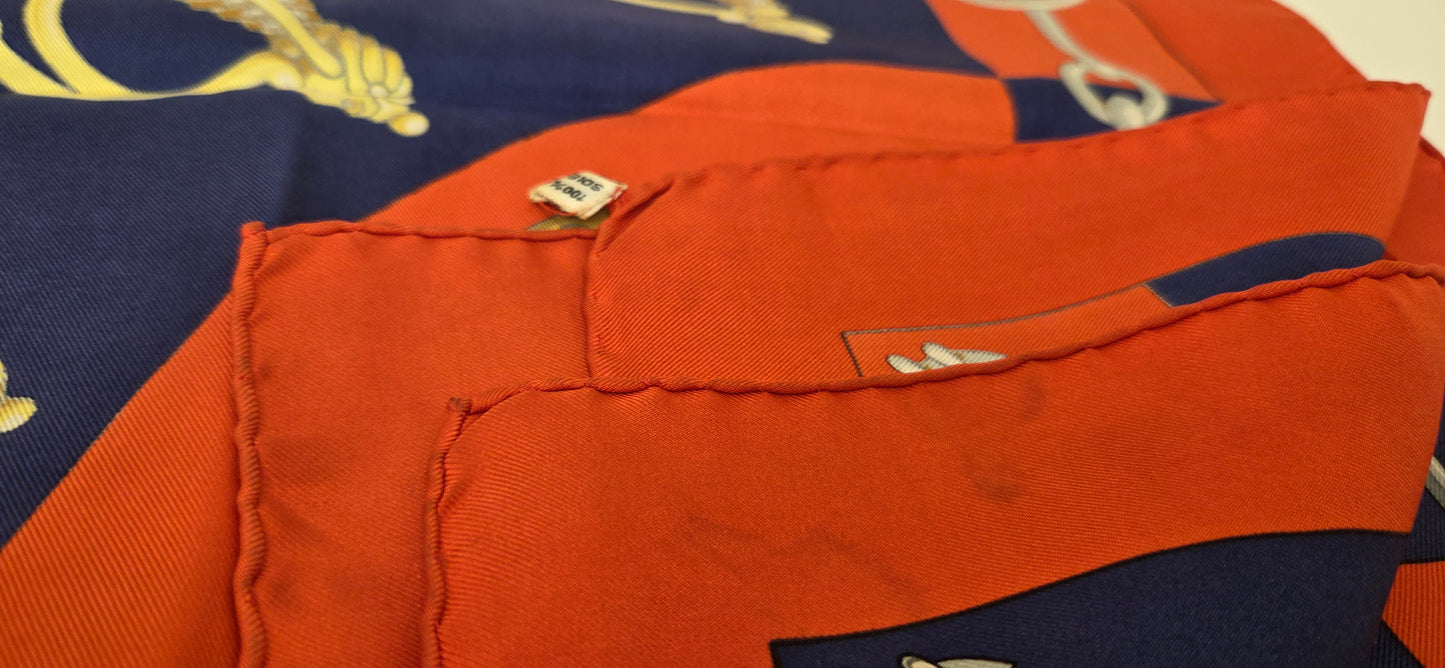 Carré Hermès en twill de soie "Cliquetis "