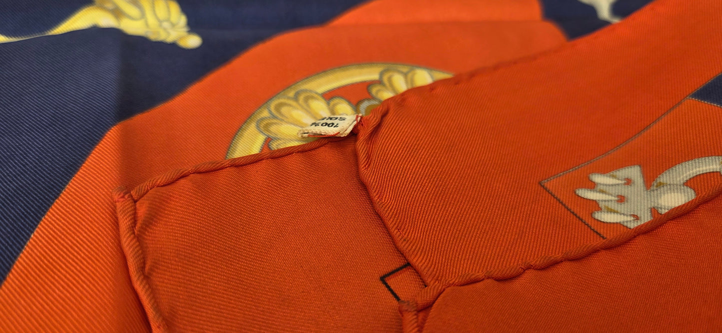 Carré Hermès en twill de soie "Cliquetis "