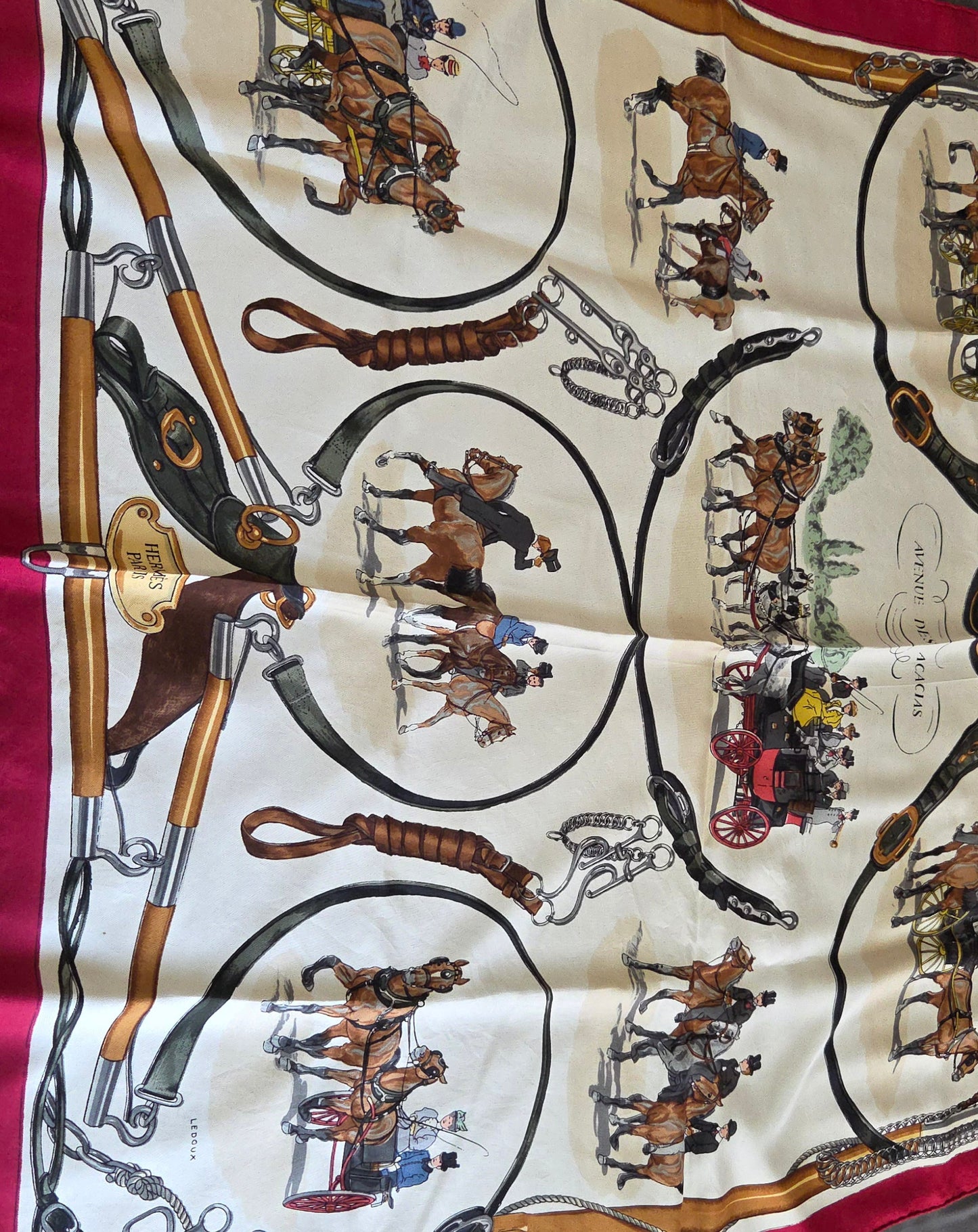 Carré Hermès en twill de soie "Avenue des Acacias "
