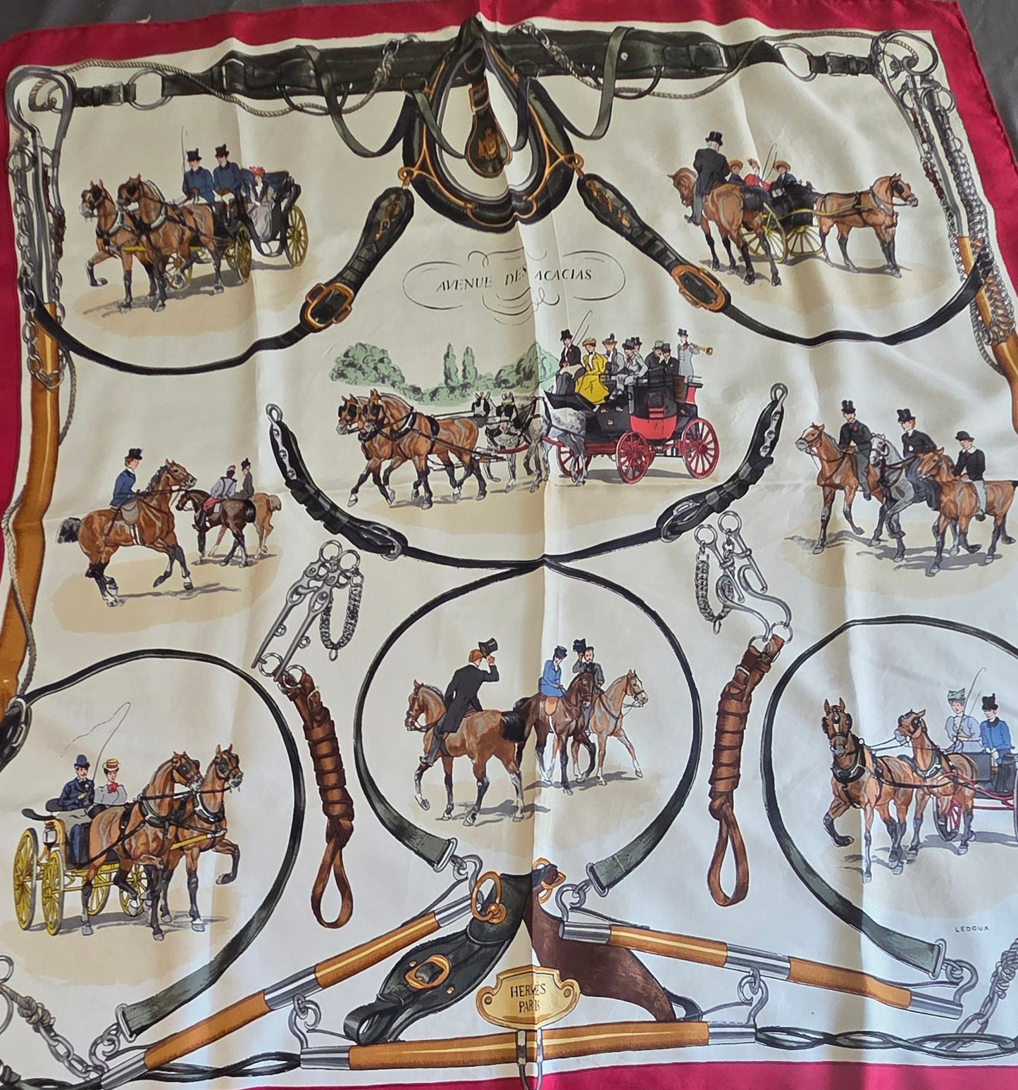 Carré Hermès en twill de soie "Avenue des Acacias "