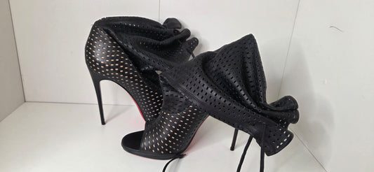 Louboutins Jennifer Black 120 Perforated Booties