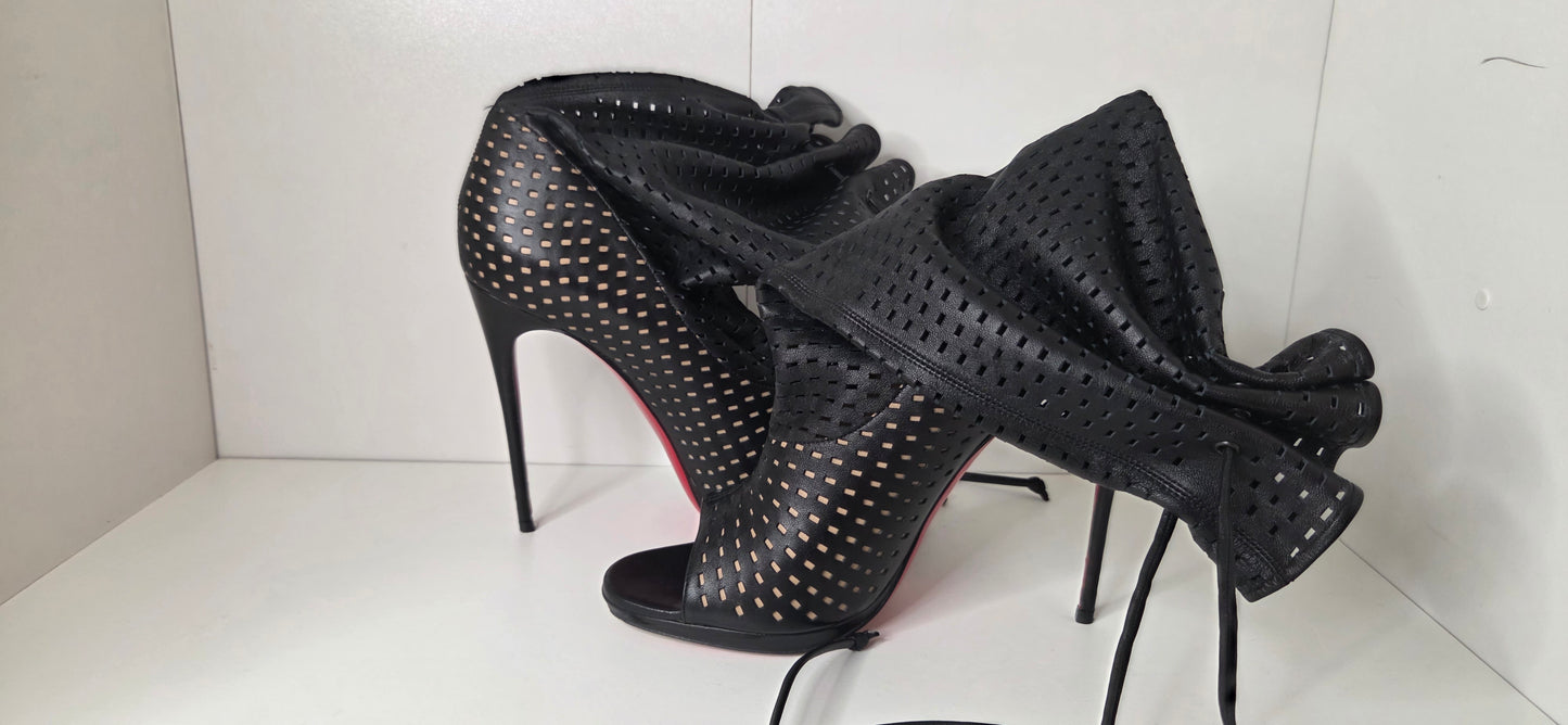 Louboutins Jennifer Black 120 Perforated Booties