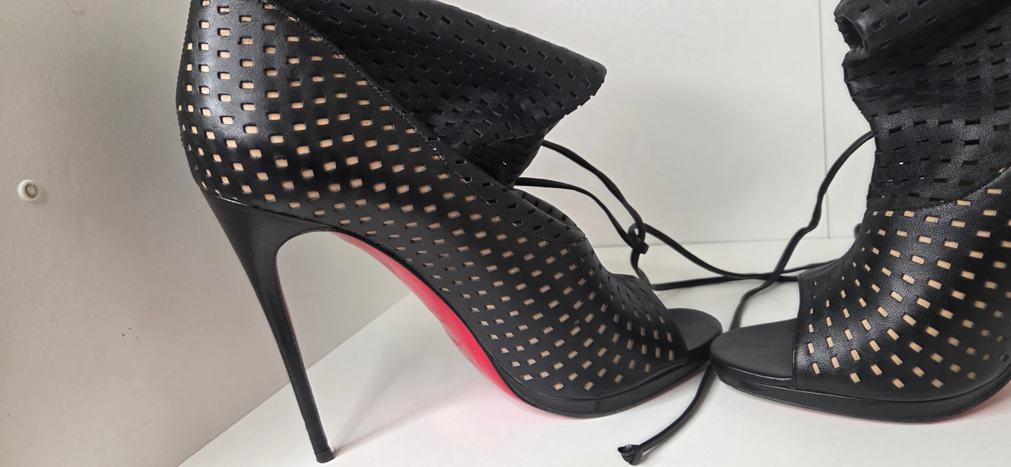 Louboutins Jennifer Black 120 Perforated Booties