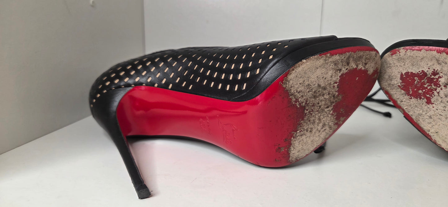 Louboutins Jennifer Black 120 Perforated Booties