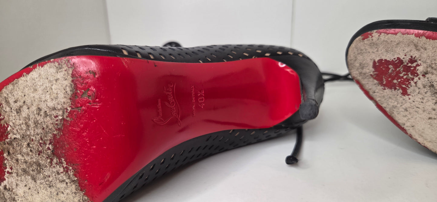 Louboutins Jennifer Black 120 Perforated Booties
