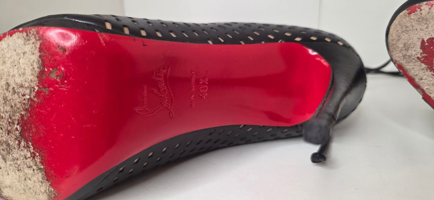 Louboutins Jennifer Black 120 Perforated Booties