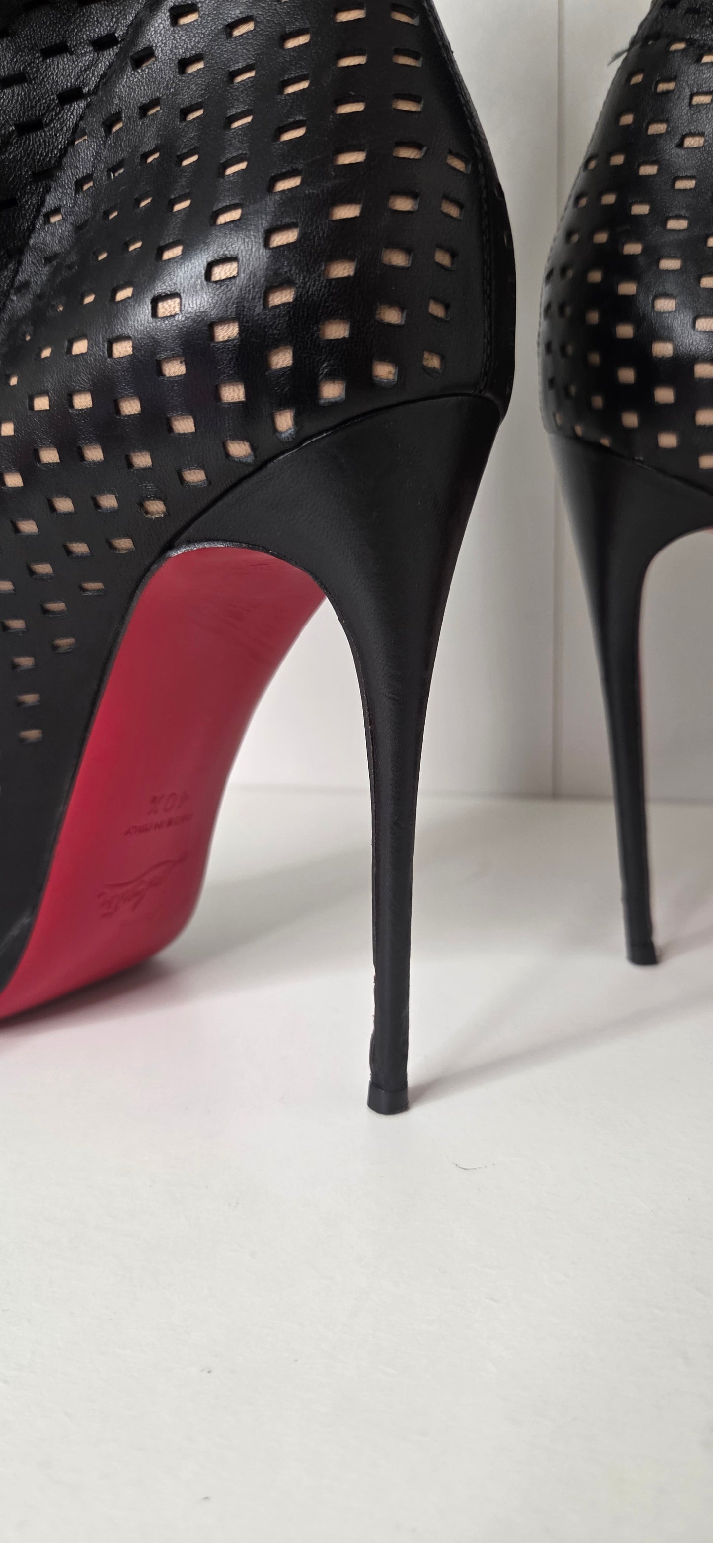 Louboutins Jennifer Black 120 Perforated Booties