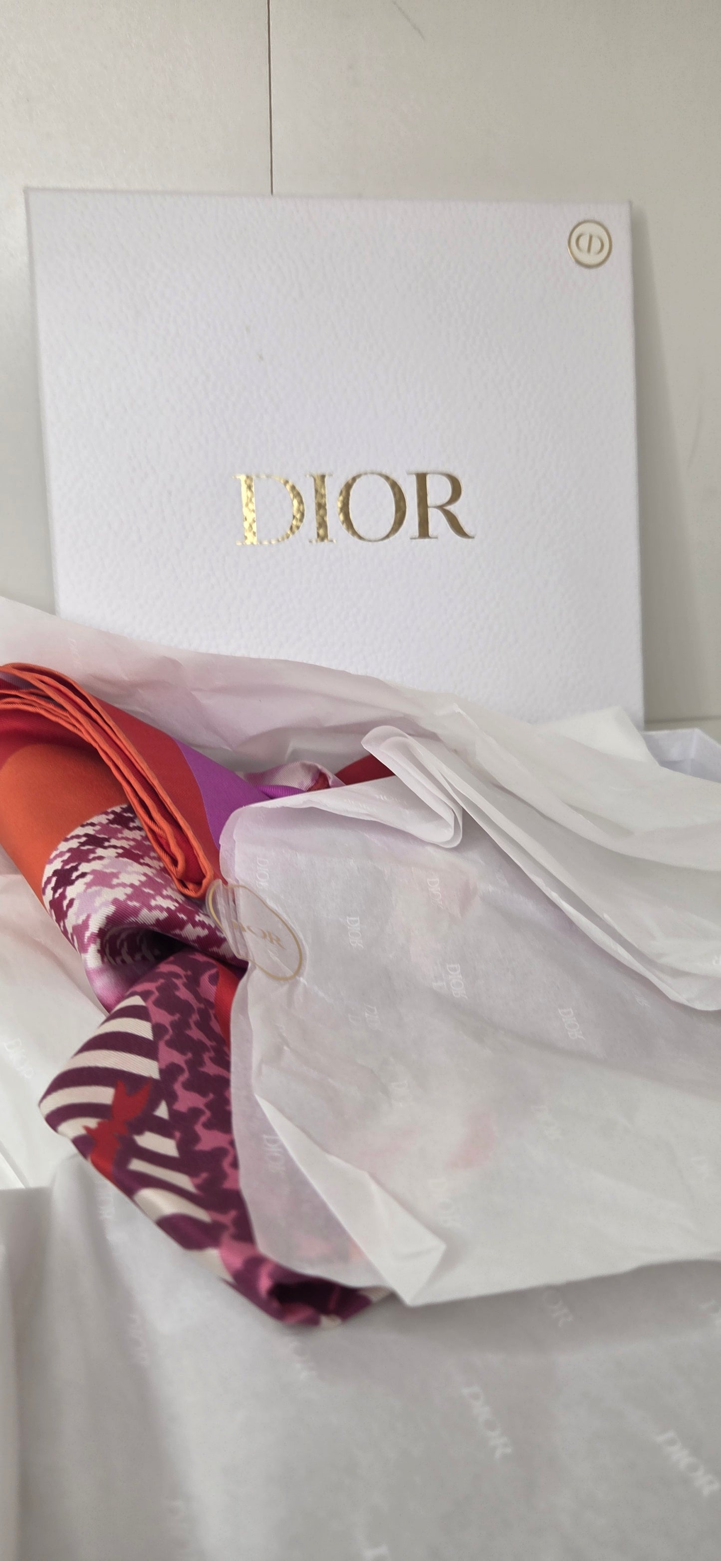 Christian Dior Carré en silk de soie