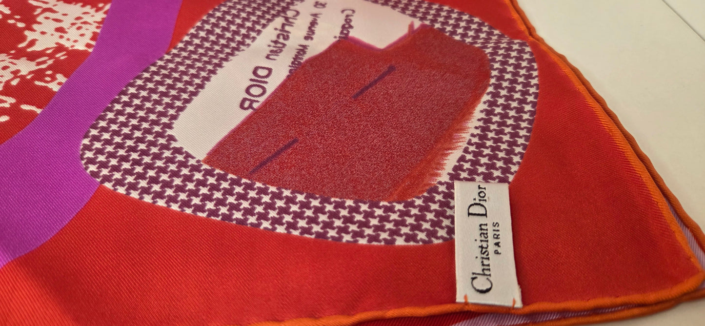 Christian Dior Carré en silk de soie