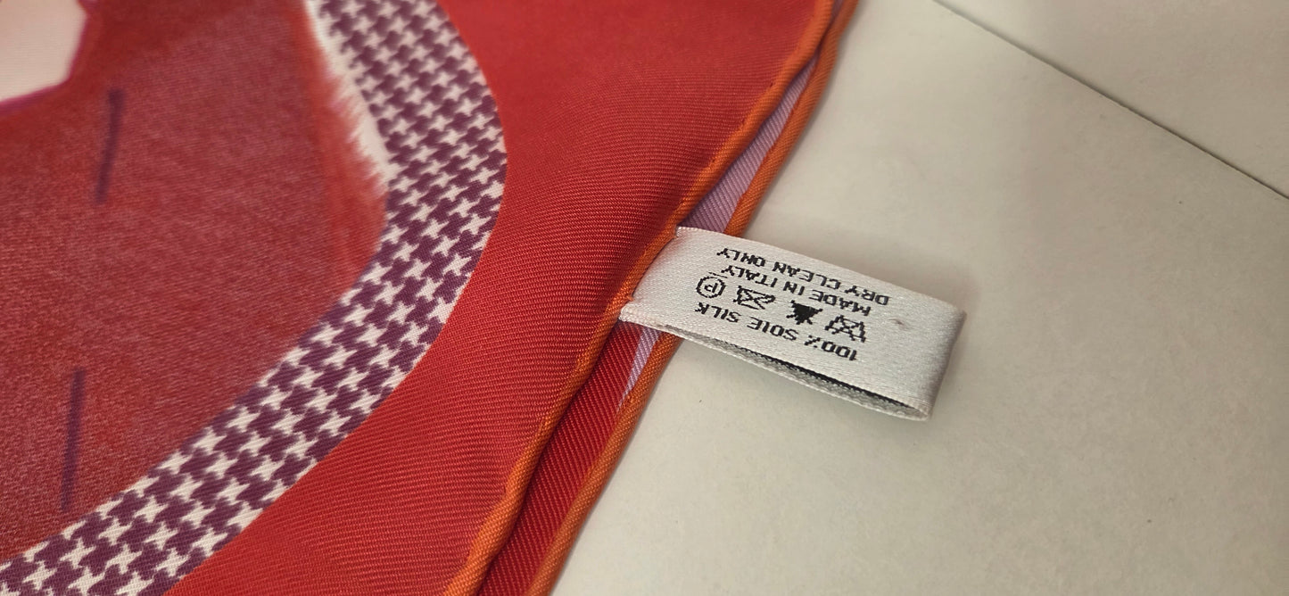 Christian Dior Carré en silk de soie